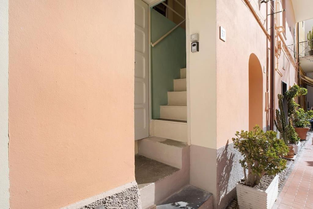 Casa Della Nonna Teresa Apartment Bordighera Ngoại thất bức ảnh